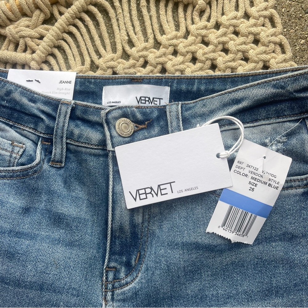 New Vervet High Rise Distressed Jeans Size 25 - Picture 5 of 8